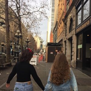 Meet your Posher, Eva